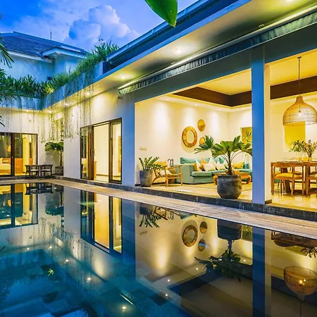 Frangipani Villa Jingga At Berawa
