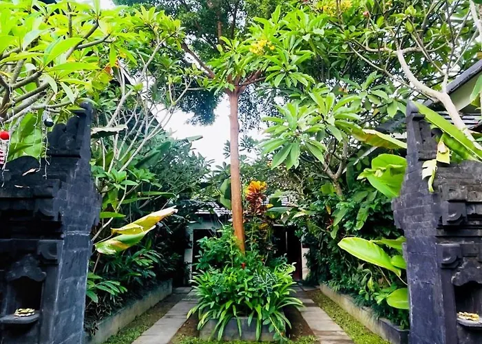 Frangipani Jingga At Berawa ヴィラ